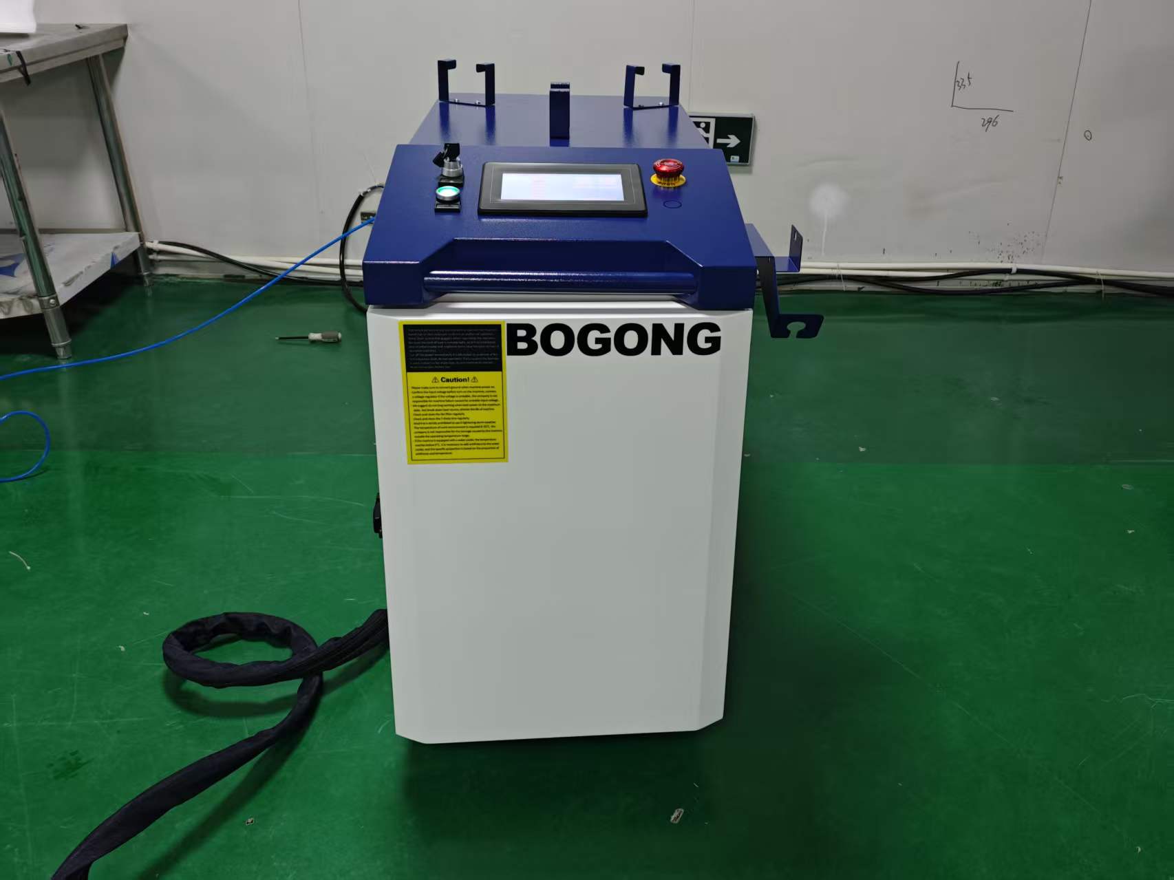 Przenośna przemysłowa maszyna  – Industrial Laser Rust Removal Machine recenzja i cena