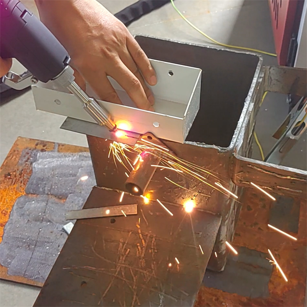 Nowa Mini Przenośna Spawarka L – Industrial Laser Cleaning recenzja i cena